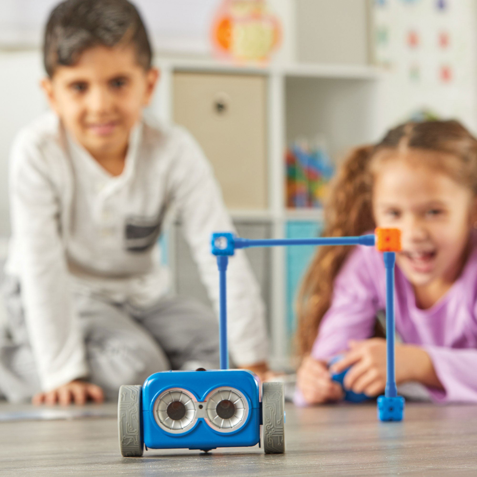 Botley® 2.0 the Coding Robot Activity Set – Creative Hut USA
